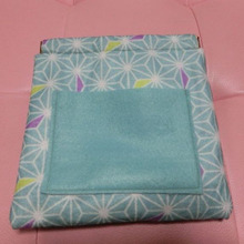 フェルトで切りっぱなし☆ ポケット付きバネ口ポーチ