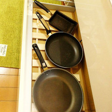 時短★立てて収納できないフライパンもスッキリ