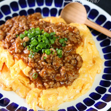 ふわふわたまごのひき肉あんかけ。