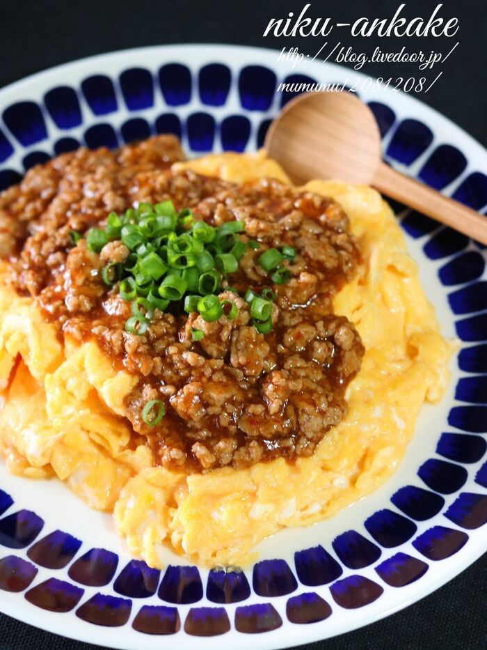 ふわふわたまごのひき肉あんかけ。