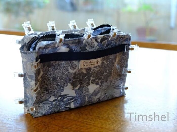 もう一つのポイントは、透明なポケット!