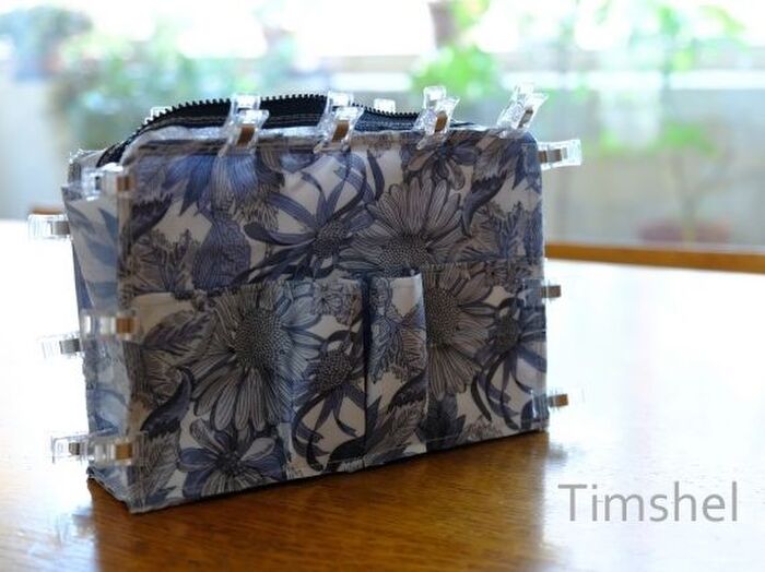 使いやすくするポイントは、個別収納ポケット!