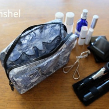 ラミネート生地で作る「理想の化粧ポーチ」