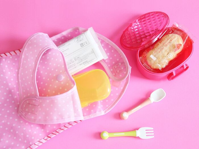 簡単便利!100均ベビーエプロン(スタイ)で離乳食ポーチ作り