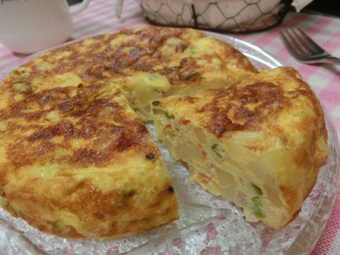 魅惑のふわっふわ&コクうま☆ 炊飯器でスパニッシュオムレツ