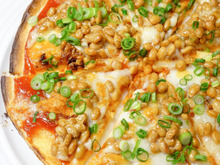 トースターで4分!包丁いらずde味抜群!!「洋風納豆ピザ」