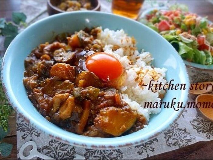 卵が濃厚!おすすめTKG★野菜たっぷりチキンカレー(普通だと思っていたカレーの食べ方!?)