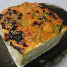 まるで焼きウニ♪ 豆腐の酒粕コチュマヨ焼き