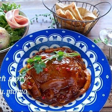 調味料4つで簡単ソース!ジューシー柔らか煮込みハンバーグ