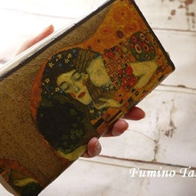 ダイソーのお財布をクリムトのペーパーナプキンでデコパージュ