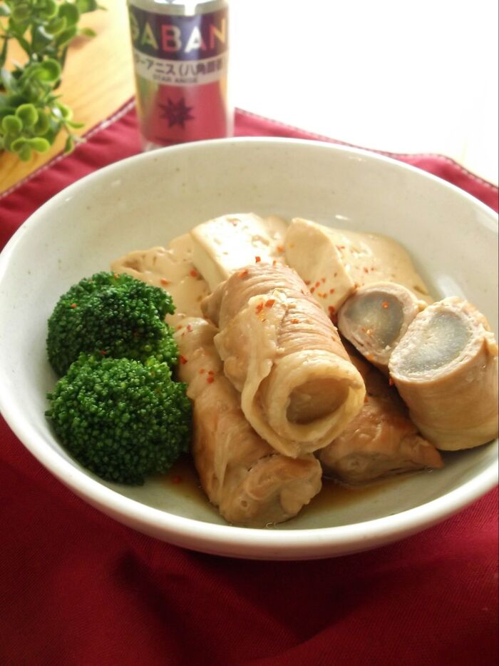 フライパンで簡単♪ほぼほったらかし!肉巻きごぼうと豆腐の角煮風