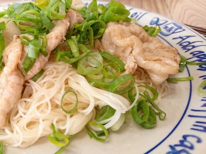ねぎまみれ!残った素麺の美味しい食べ方