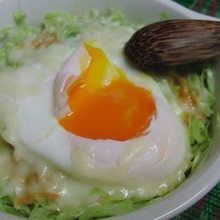 レンジで3分☆ 千切りキャベツの味噌マヨチーズココット