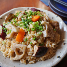 切り餅で手軽に!根菜たっぷり中華おこわ