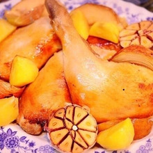 骨つきもも肉のローストも!炊飯器で!