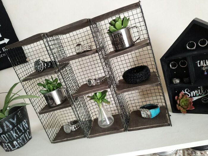 200円で作るアクセサリー収納棚