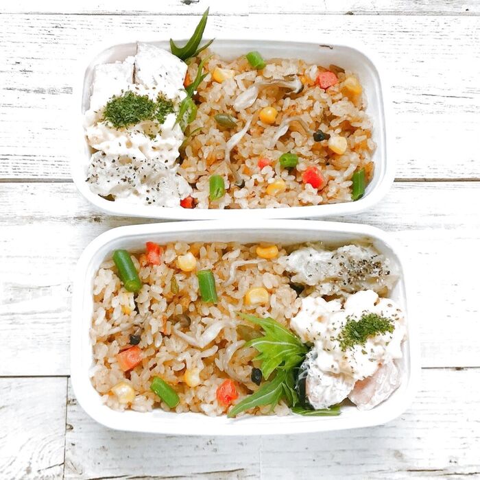 炊いて詰めただけ弁当(鮭のムニエル風)