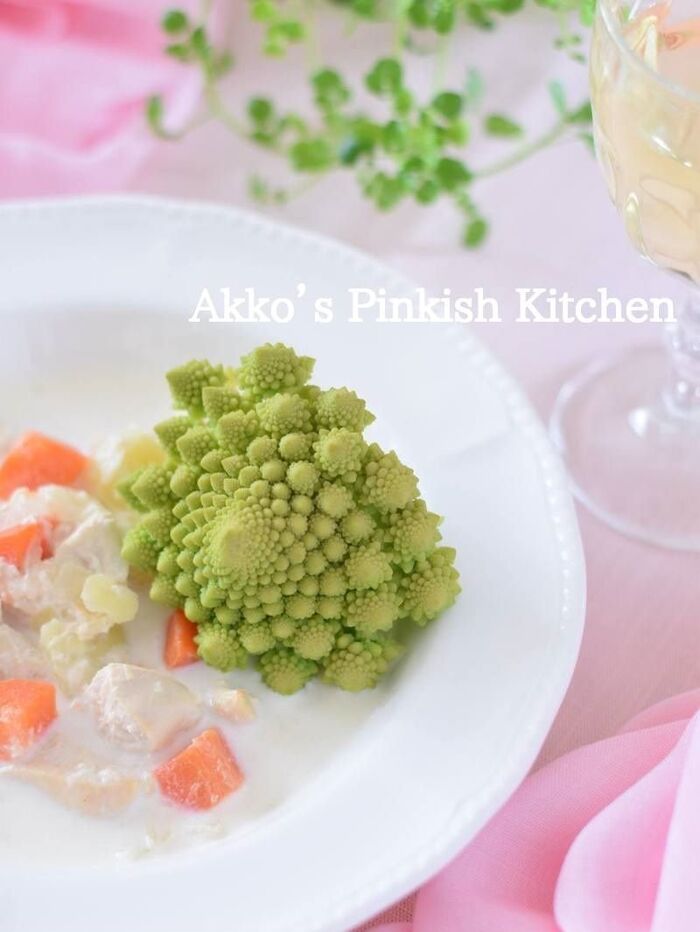 炊飯器でほったらかシチュー♡ロマネスコを飾ればオシャレ~♪