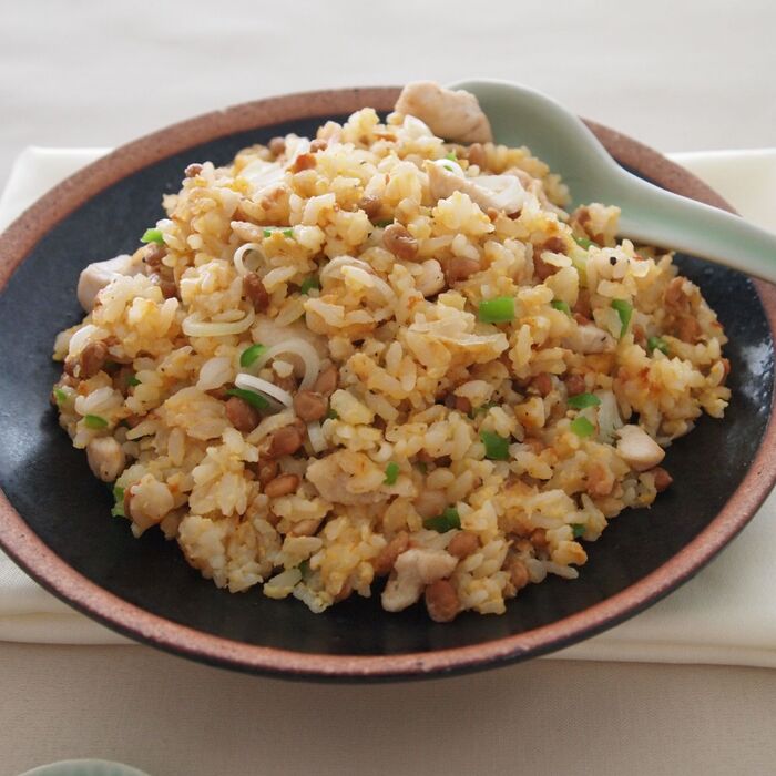かんたん!炒飯「チキン納豆炒飯」
