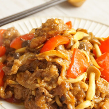 牛肉の甘辛コチュジャン炒め