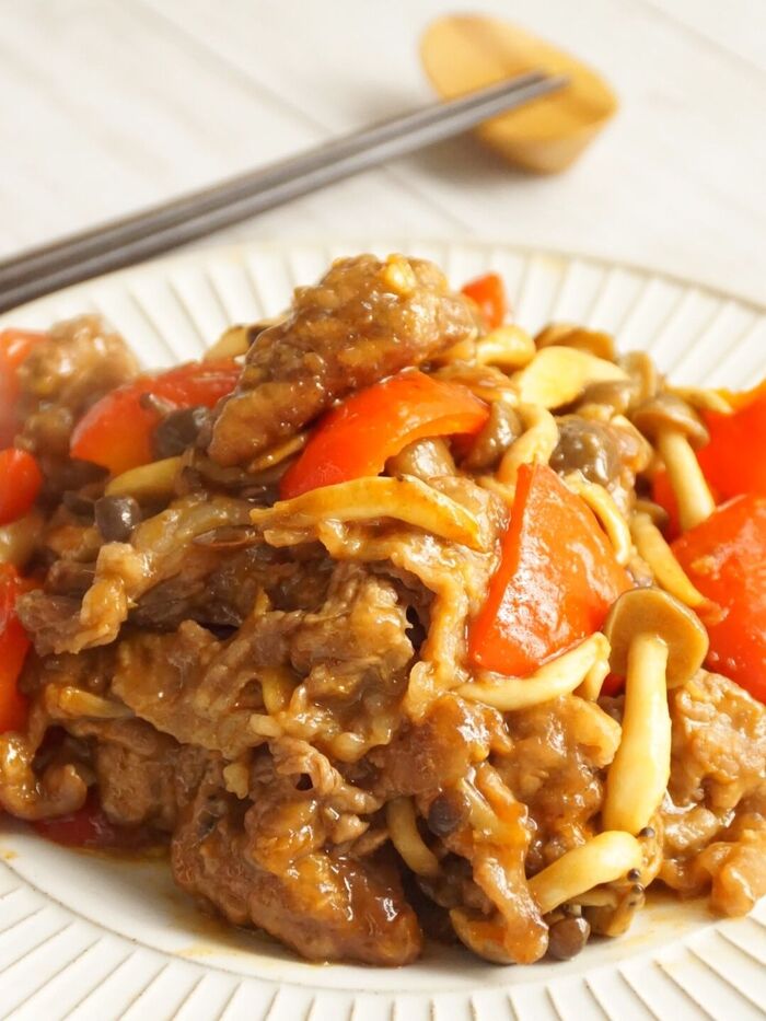 牛肉の甘辛コチュジャン炒め