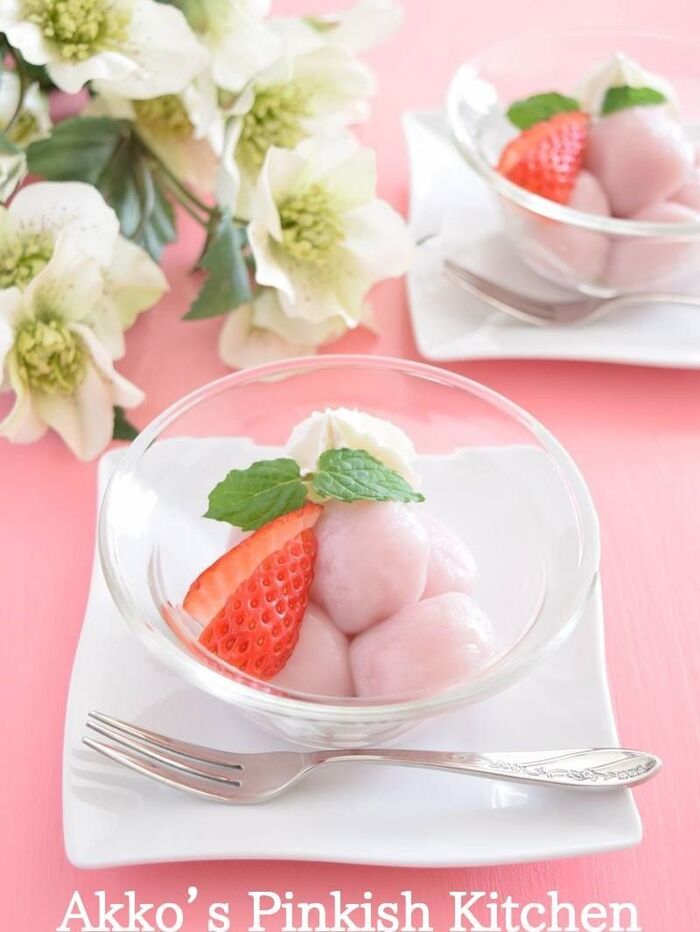 ストロベリーの白玉だんご♡春色の和スイーツに胸キュン♪
