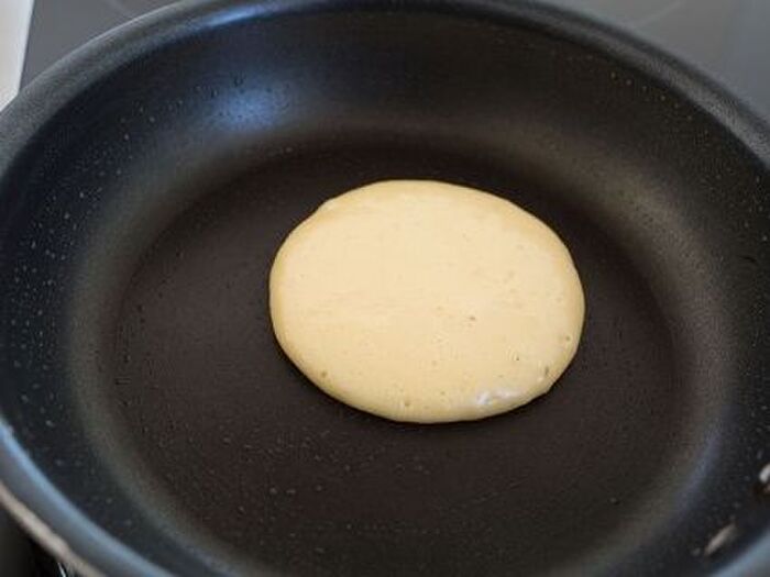 ③生地を広げる