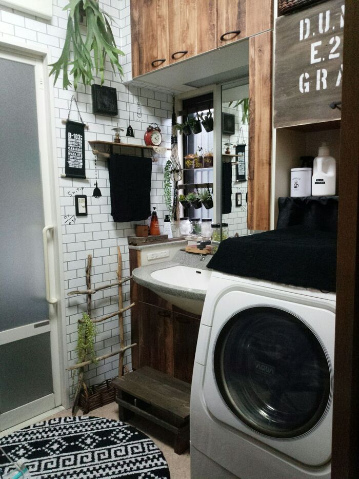 ドライヤーは洗面所のここに収納