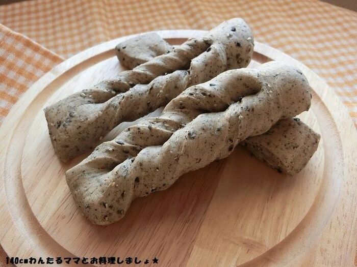 ポリ袋で簡単★ごまスティックパン