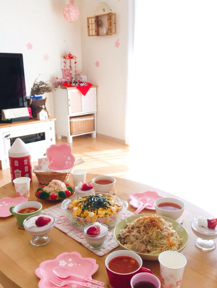 ダイソーの桜シリーズで♪ひなまつりテーブルコーデ