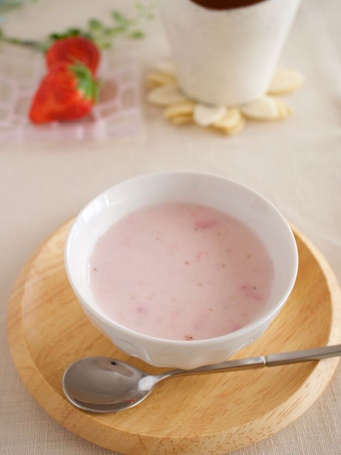 簡単、やさしい味わい いちごミルクプリン
