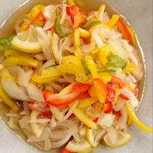 すし酢で作る♪簡単?鮭とカラフル野菜の甘酢漬け