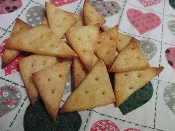 ポリ袋ひとつでチーザを再現♪ チーズクラッカー