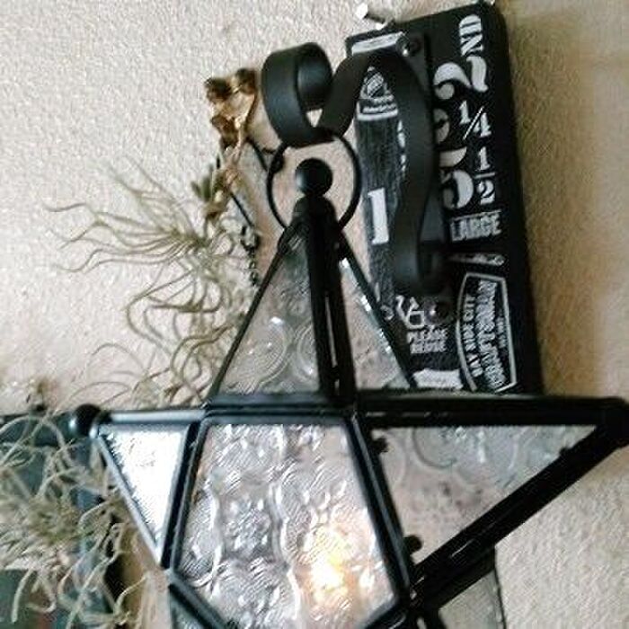 ライトを吊り下げました!