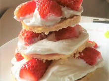 ふんわりホットケーキで簡単★苺ショート