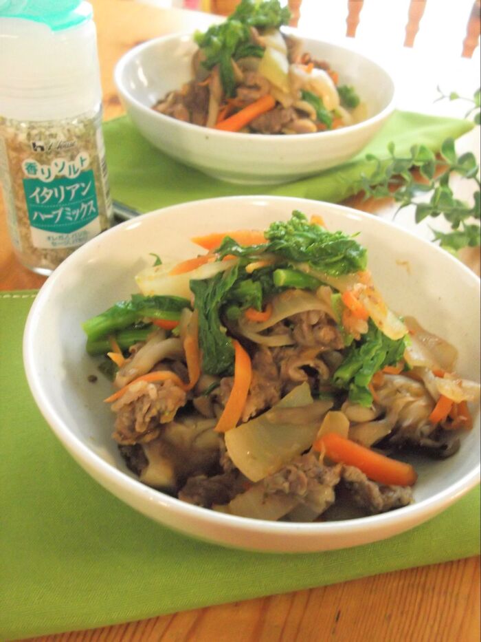 蒸し炒めで簡単♪減塩!牛肉と彩り野菜の香味ケチャップ炒め