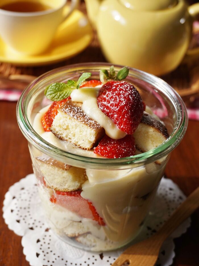 いつものおやつが大変身♡子どもウケ抜群のホットケーキトライフル