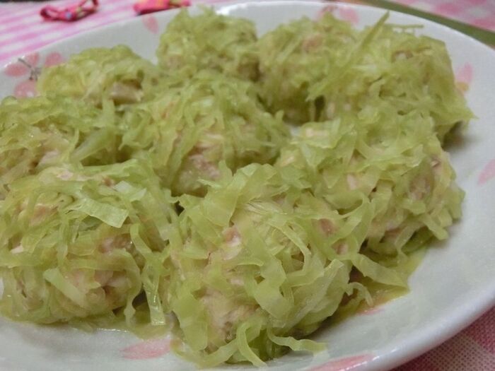 キャベツで糖質制限☆ きのこ入りイタリアン鶏ももシュウマイ