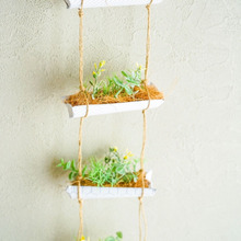 トイレットペーパーの芯でフェイクなハンギングプランター作り!