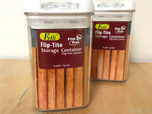 簡単操作で密封性◎ のキャニスター