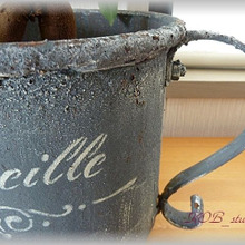 アンティークなアイアンポットを更に錆サビにペイント!!