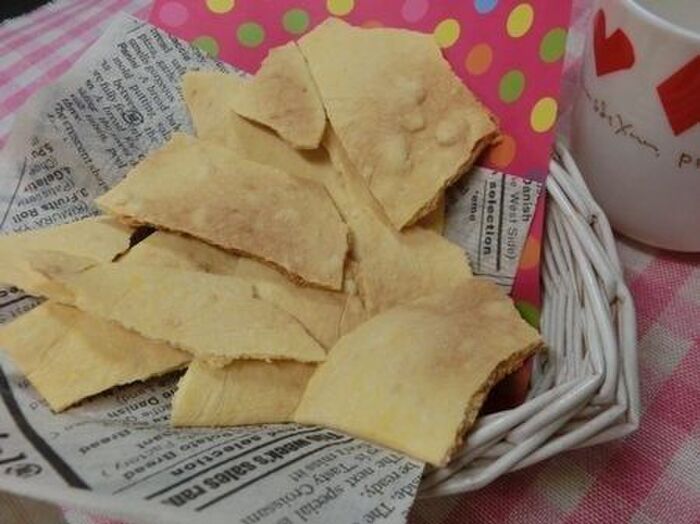 材料3つ☆ レンジで5分♪ おからチーズの割れクラッカー