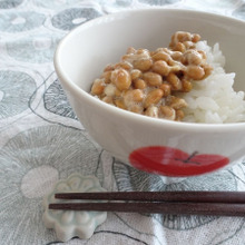 納豆のベタベタがついた食器を、簡単キレイに洗い流す裏技