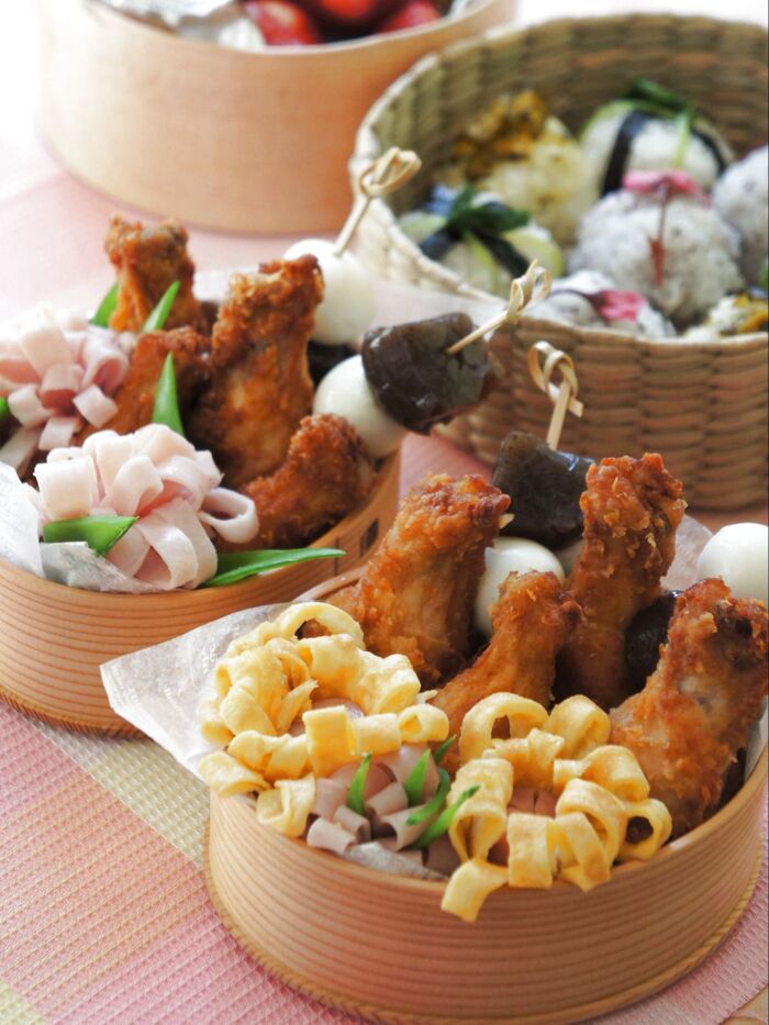 お花見に♪ビールに合う❤ハムと卵のお花&チリコンカルネ風フライ弁当 ♪