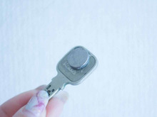 ★100均で簡単★家のカギを玄関に隠す収納アイデア