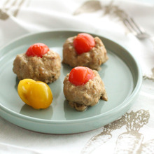 ソースいらずでジューシー可愛い♪ミニトマトinハンバーグ