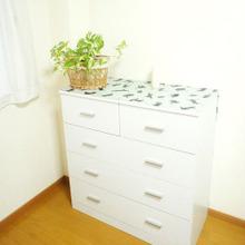 セリアでホコリ対策★タンス・チェストの上はテーブルクロスに一工夫♪