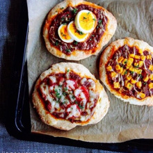 ♡HMde超簡単♡材料3つ!のっけ焼きカレーパン♡【#ホットケーキミックス#豆腐#簡単#パン】