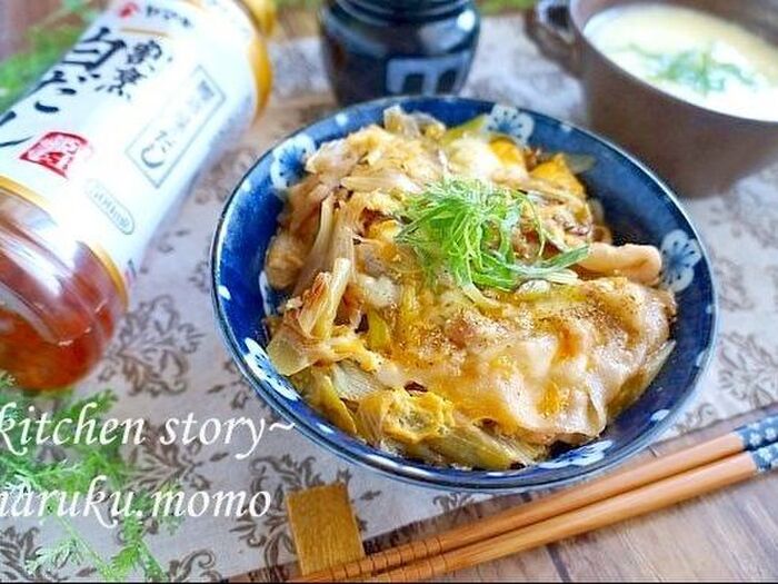10分で完成!焦がしネギと柔らか豚の卵どんぶり
