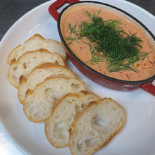 富山のホタルに新しい命を吹き込む、(Bruschetta)ブルスケッタ風